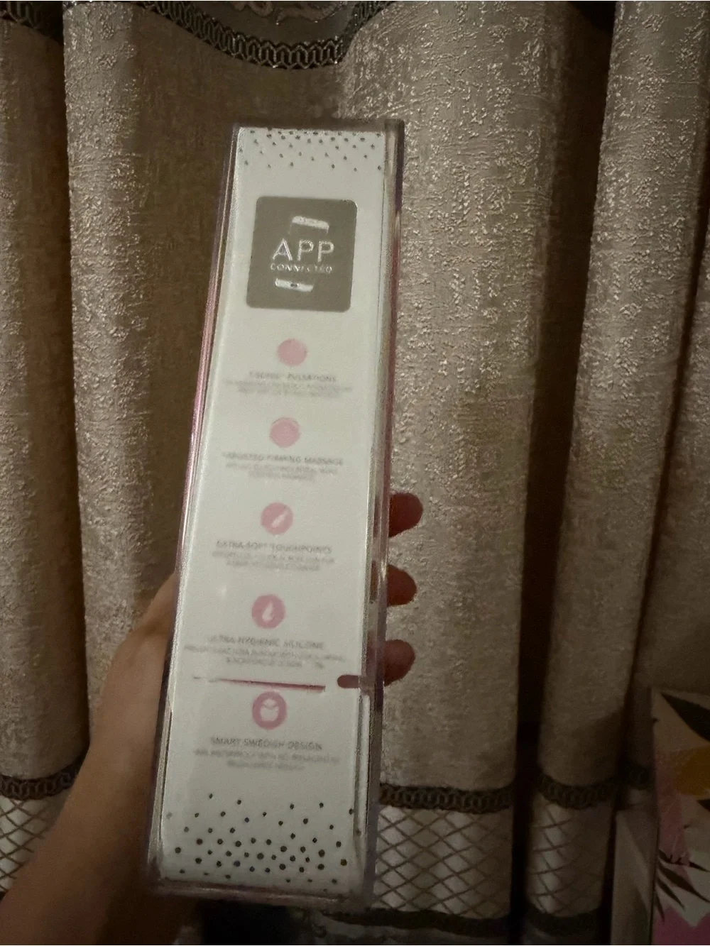 FOREO LUNA 3 Silicone Facial Cleansing Device - Pink